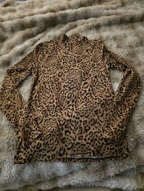 No Boundaries Leopard Long Sleeve Top Like New Sz Med